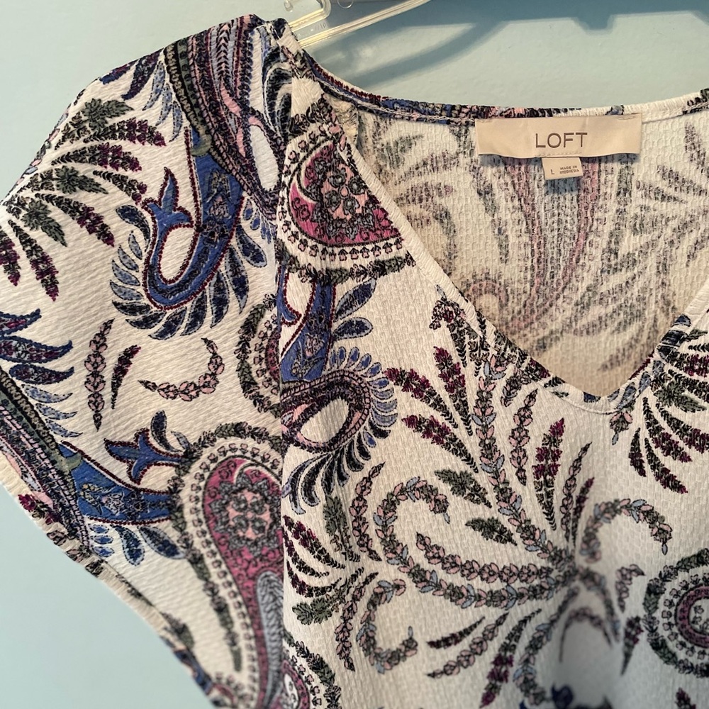 LOFT Cap Sleeve Paisley V-Neck Top